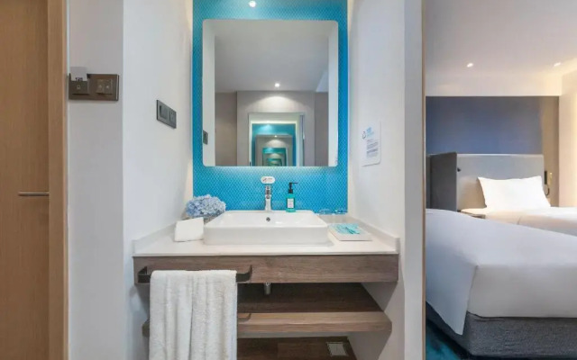 Holiday Inn Express Shanghai Jiading Center by IHG