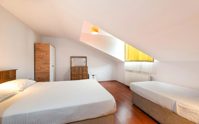 Dualis Hotel