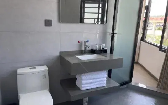 Rain City Express Hotel