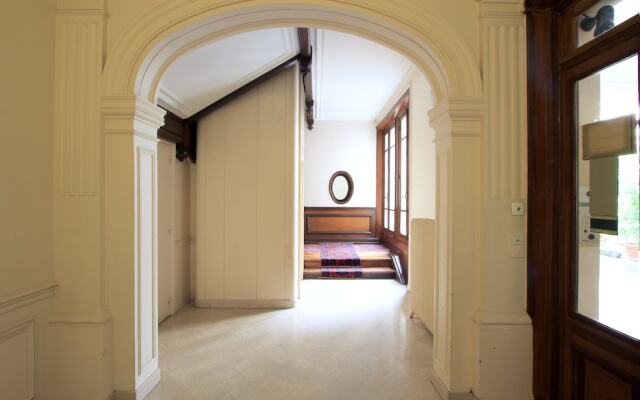 Pelican Stay - Apt near Champs Elysees