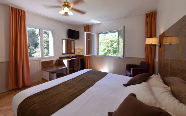 Les Jardins De La Glaciere