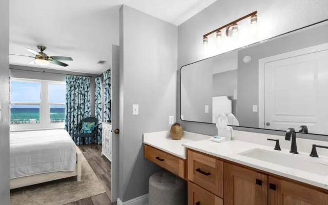 Emerald Dunes 103