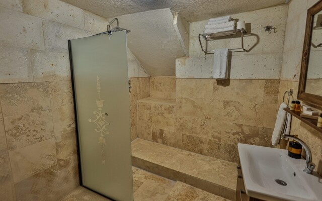 CaveAdocia Stone&Cave House