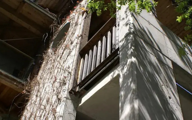 Haus im Turm