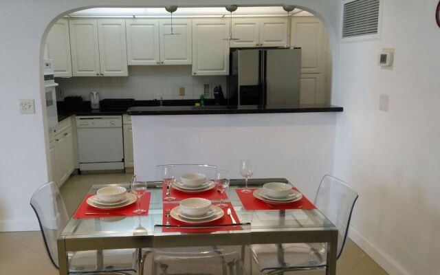 The Tides on Miami Hollywood