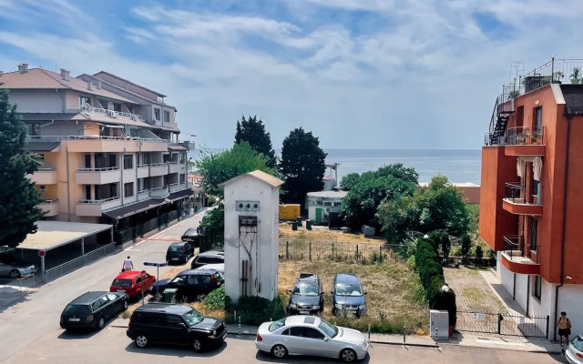 Mint Family Hotel
