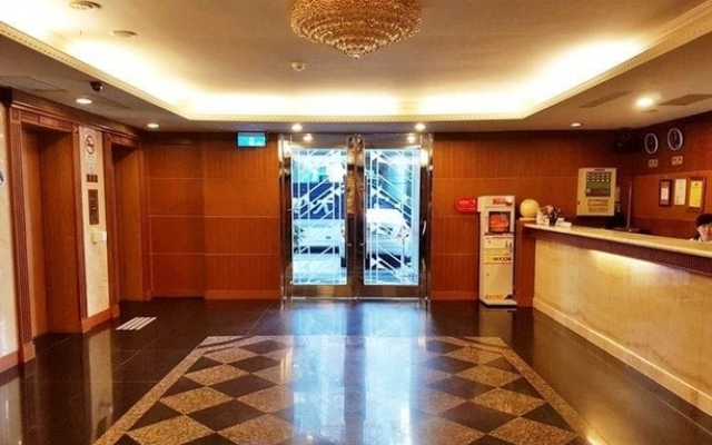 Good Hotel