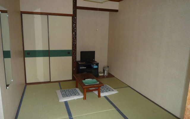 City Pension Tommy Rich Inn Kyoto