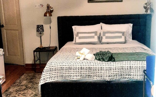 Nana Adu's Guesthouse