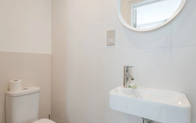 Lovely 2-bed Flat in Whitechapel, East London