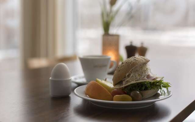 Best Western Hotel River C