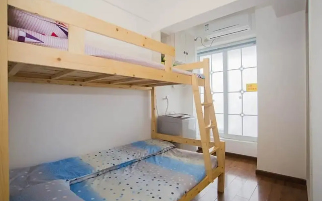 Xin Wo Hotel Apartment Railway Station