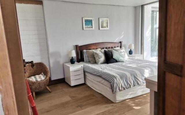 Mountain & Sea Apartments