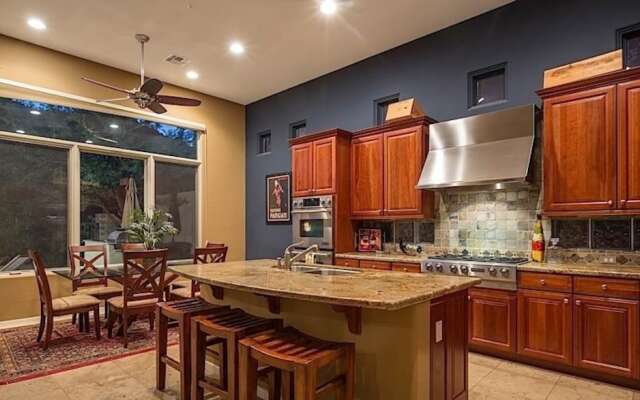 South by Southwest - Signature Vacation Rentals