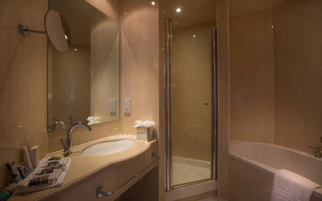 Holland House Hotel Cardiff By Sunday