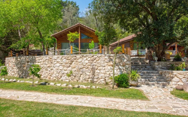 Yusalis Garden Hotel +12 Adult