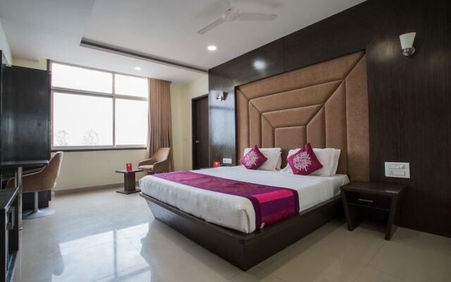 OYO 1546 The Sensation Hotel