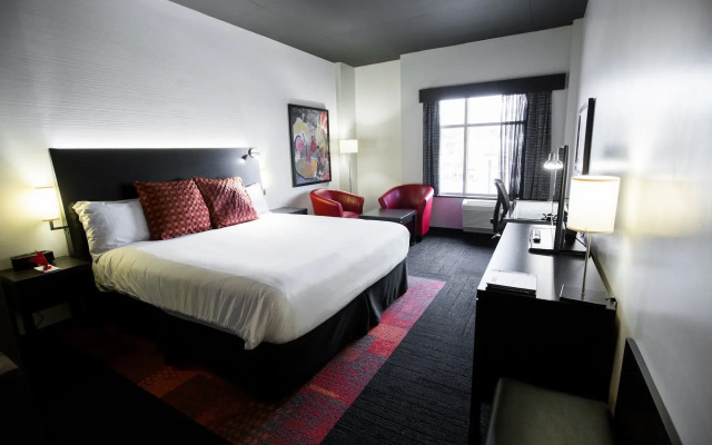Grand Times Hotel Quebec City Airport