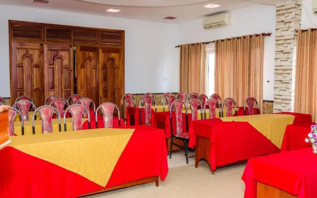 Hoang Van Hotel