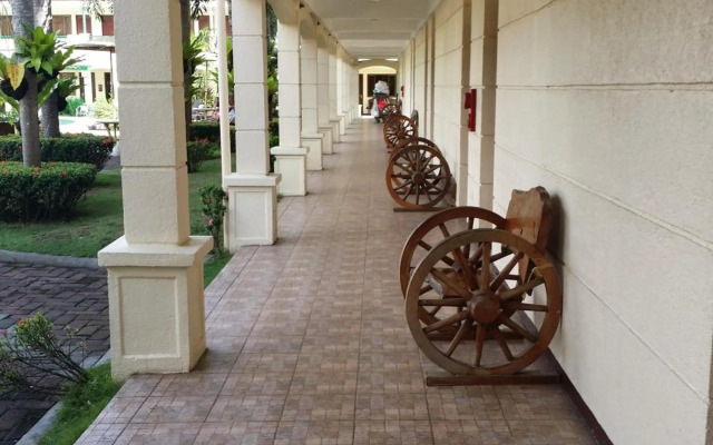 Dotties Place Hotel and Restaurant