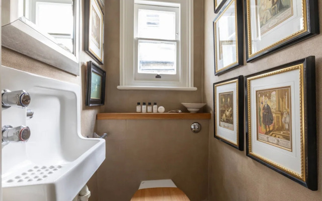 Lilyville Road III by Onefinestay