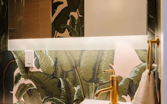 FOUND Hotel Miami Beach