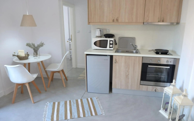 Axos Apartments
