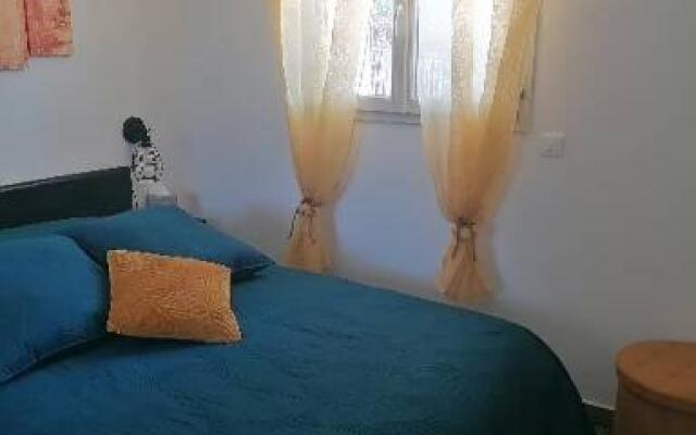 Le Cabanon de Tholon