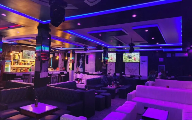 Newtown Palace Hotel