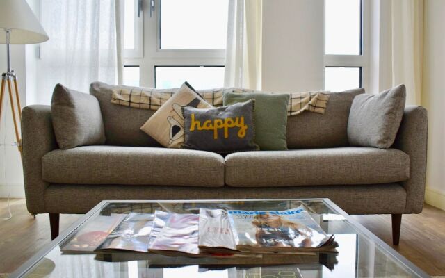 Modern 1 Bedroom Apartment in Greenwich