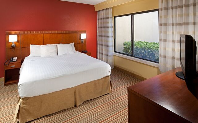 Courtyard Orlando Airport