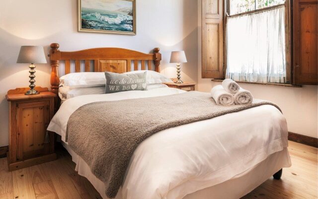 Avenues Guest Lodge