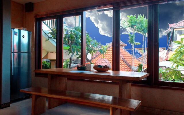 CR Tris Rooms Seminyak