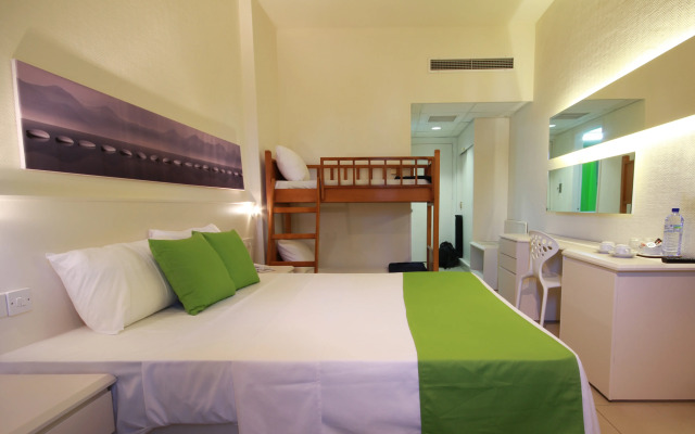 Papouis Protaras Hotel