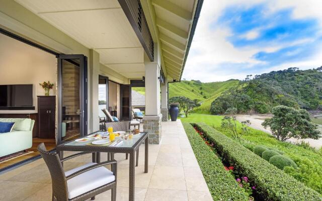 Helena Bay Lodge