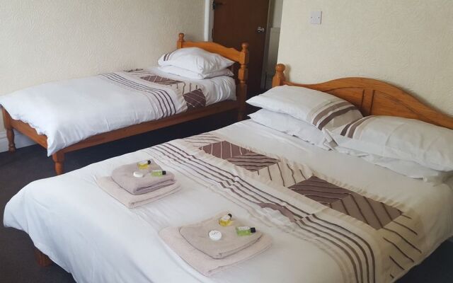 The Globe Hotel