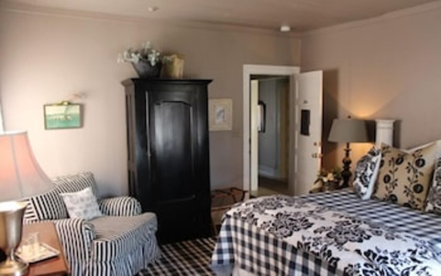 Hope and Glory Inn and Vineyard