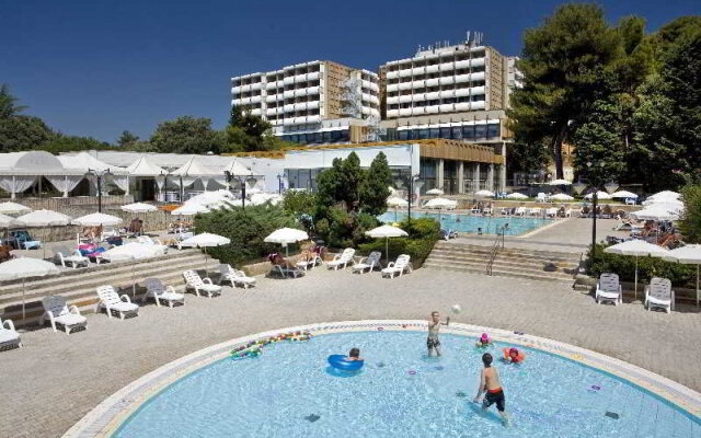 Pinea Valamar Collection Resort
