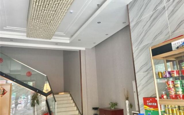 Kaiyue Hotel (Wuhan Vanke Emerald Binjiang)