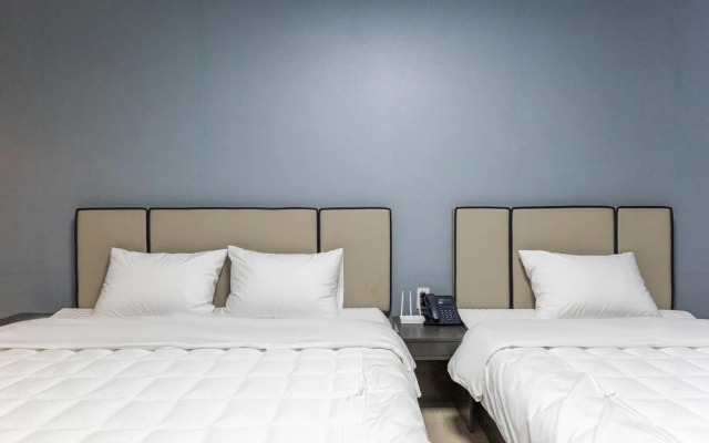 Yeosu Rivera Hotel