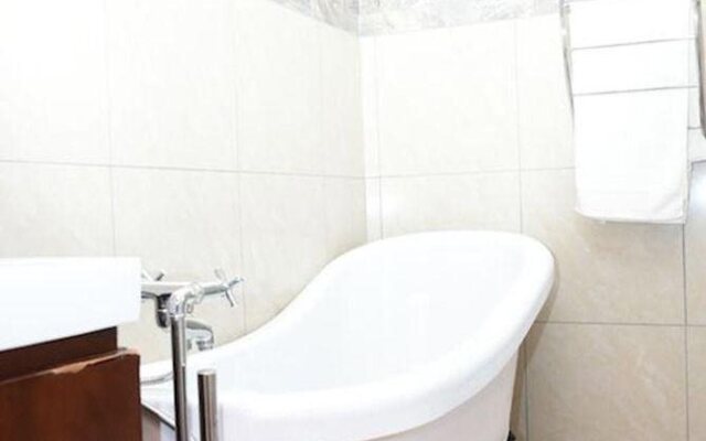 Umqhele Bed  Breakfast