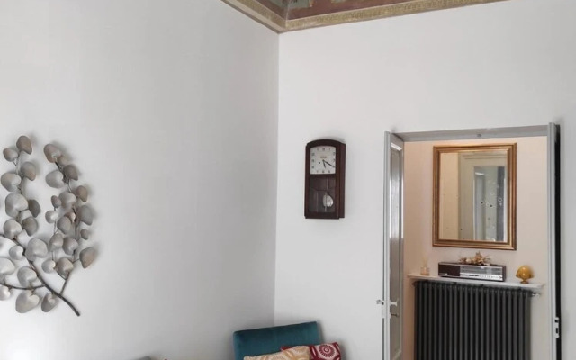 1940 Luxury Accommodations - Diamante Boutique Apartment
