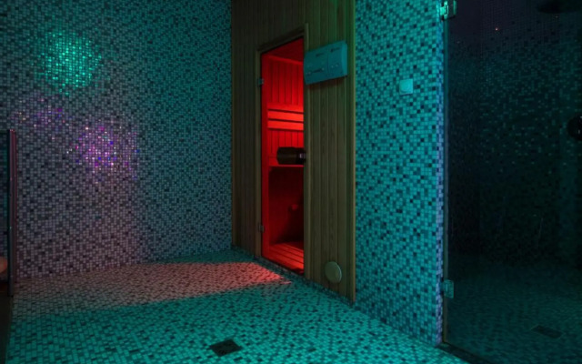 Carat Boutique Hotel