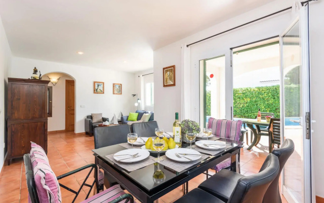 Villa Juanita Blanes