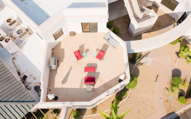 N 75th St 201 - Ivory I