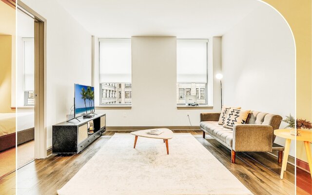 NUOVO - Center City Apartments