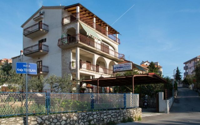Apartments Villa Mirella