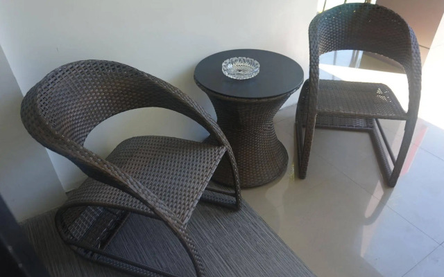 Zanrock MicroHotel