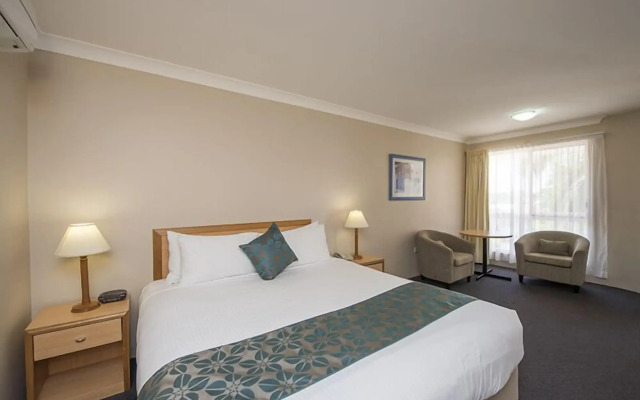 Harbour Sails Motor Inn