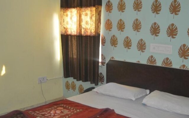 Hotel Gokul Palace